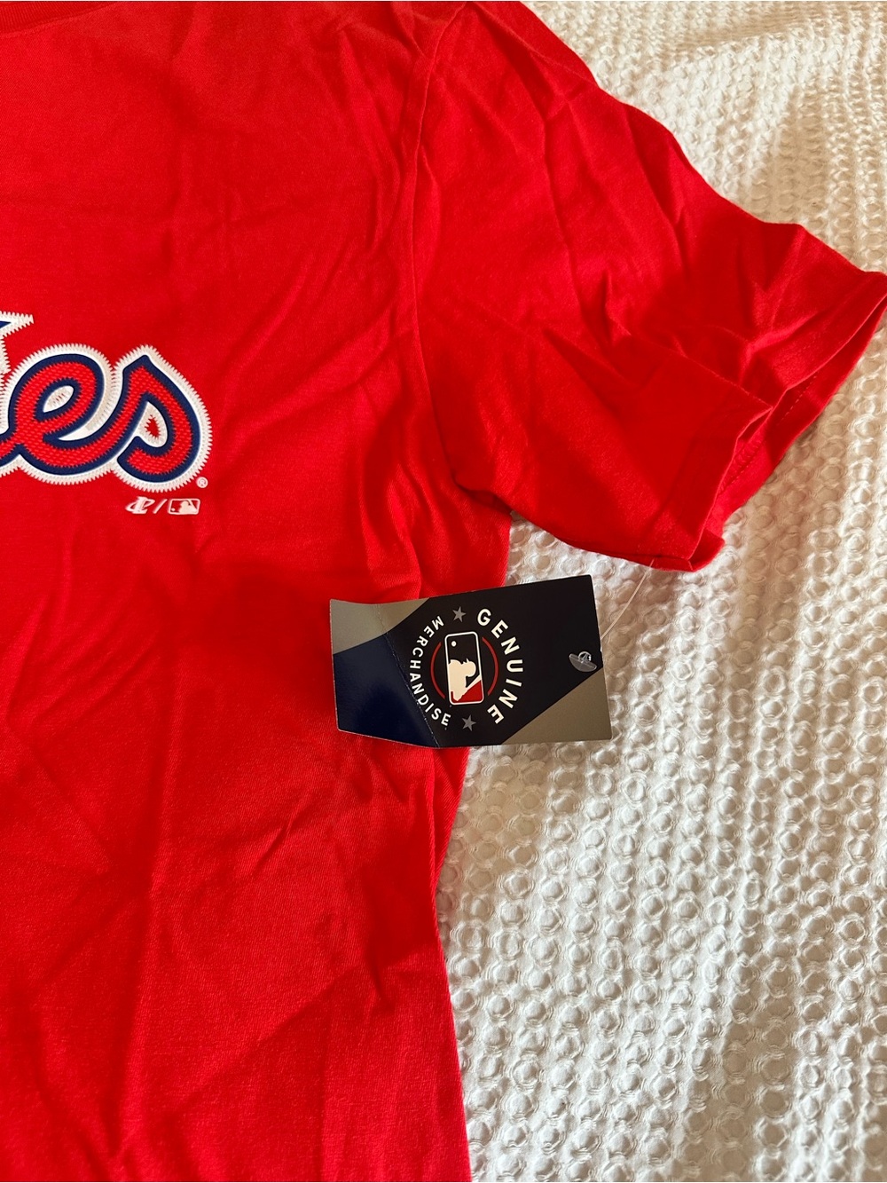 Phillies Red Script Logo Tee - Picture 4 of 4